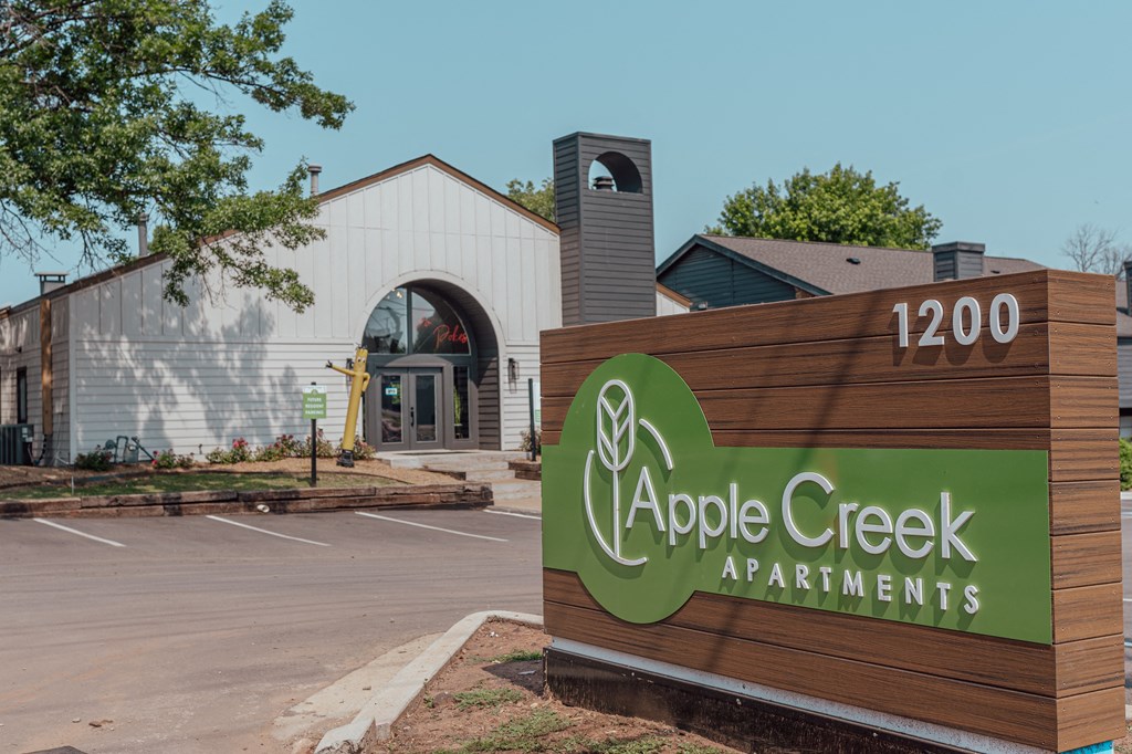 Apple Creek Stillwater Apartments, 1200 N Perkins Road, Stillwater, OK